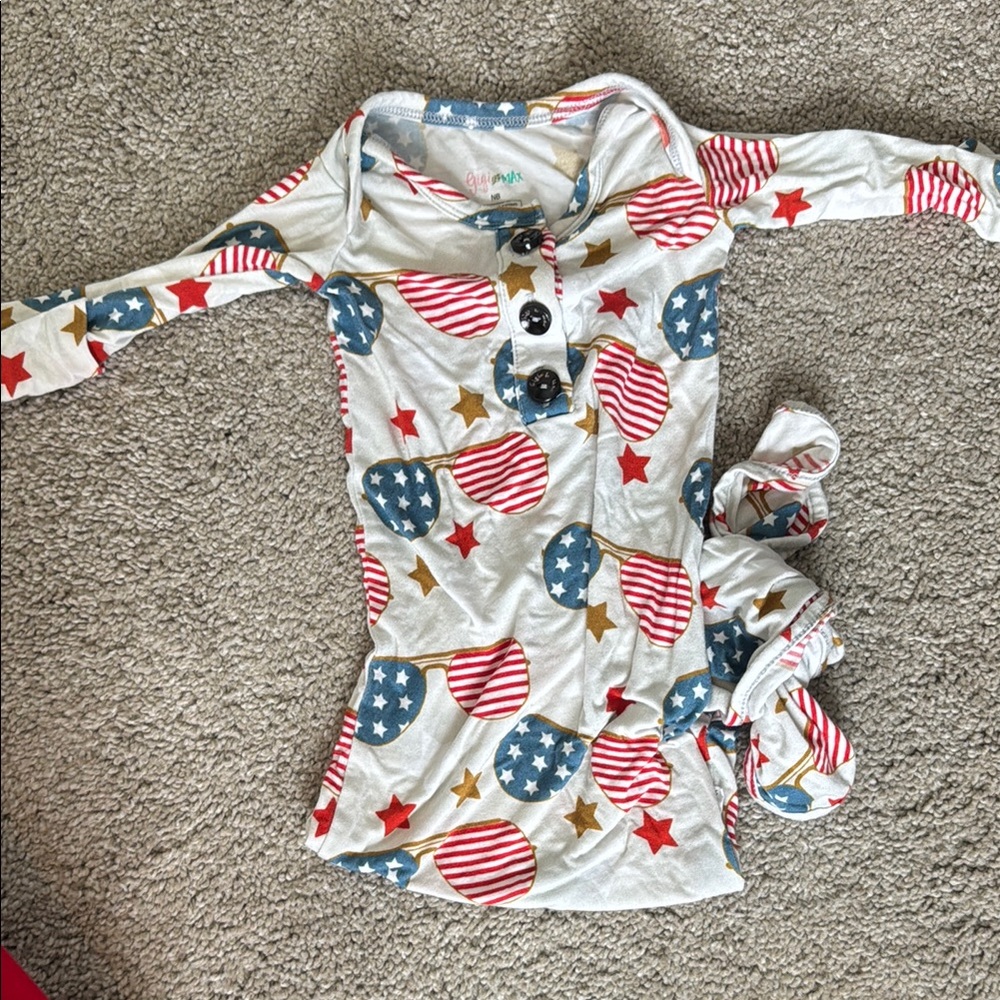 Baby Onesie with Patriotic Sunglasses Print - Gigi & Max